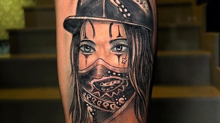 MC Guimê cobre a tatuagem feita para a ex-mulher, Lexa