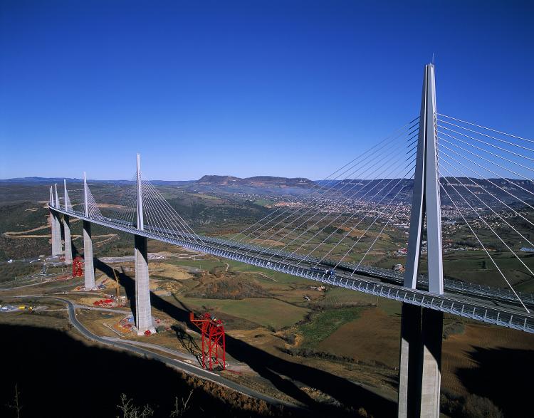 Viaduto de Millau, na França
