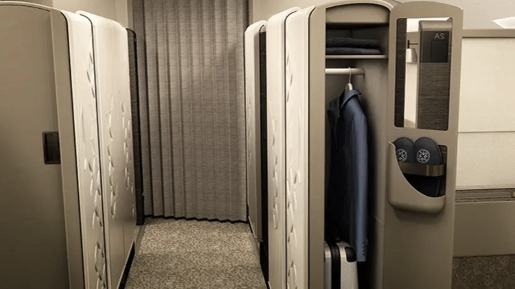 As Fly Suites, primeira classe dos voos em A380 da Singapore Airlines, possuem seu próprio armário