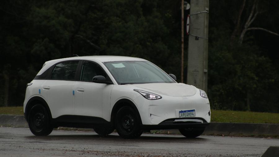 Flagramos o novo Geely EX2 nacional; o que muda no rival do Dolphin Mini