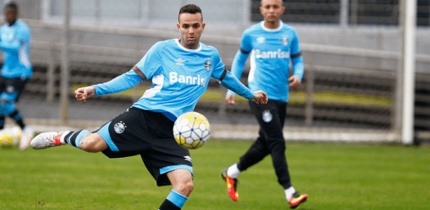 Jornal: Decepcionado com Gabriel Jesus, Barça volta os olhos para Luan