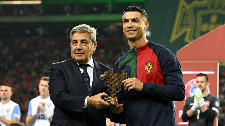 Cristiano Ronaldo brilha, e Portugal vence Eslováquia em jogo agitado