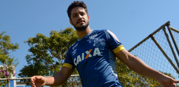 Fã de Aldo, zagueiro do Cruzeiro patrocina projeto social focado em lutas