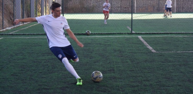 Com passagem de 3 dias pelo Cruzeiro, jovem troca sonho por estudo nos EUA