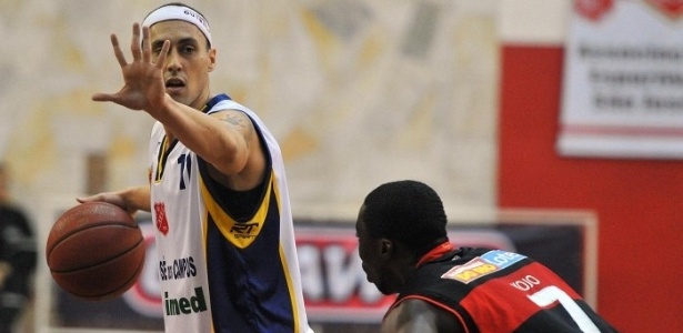 Com emoção e briga no fim, São José vence Flamengo e força jogo decisivo