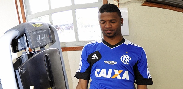 Felipe aponta Vasco como exemplo e cobra regularidade do Flamengo no BR