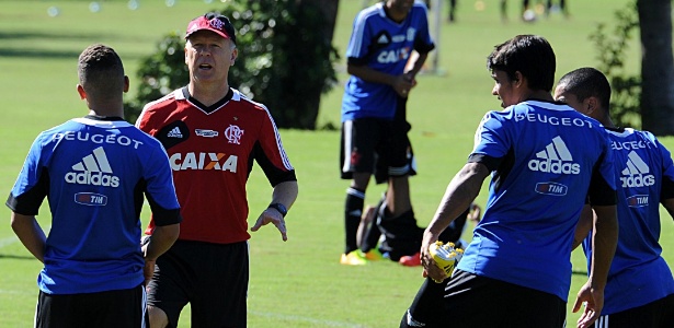 Mano nega duelo com Dunga, mas prevê dificuldades para Fla contra o Inter