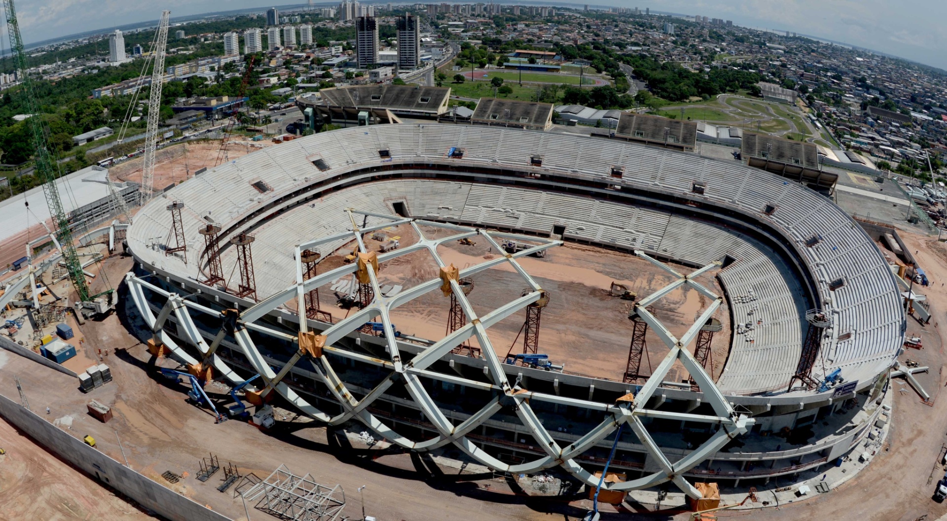 El coste de los estadios de @elMundial de Brasil