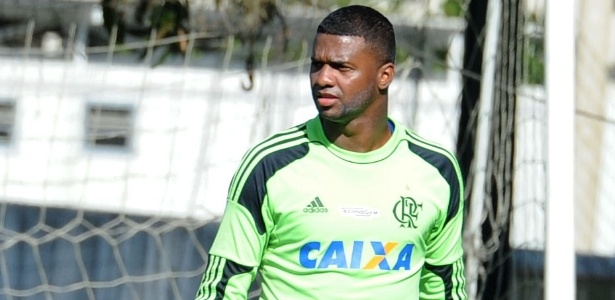 Felipe elogia substitutos, mas lamenta ausência de laterais no Flamengo