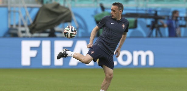 Cruzeiro trabalha em três frentes por novo técnico para ficar até 2017