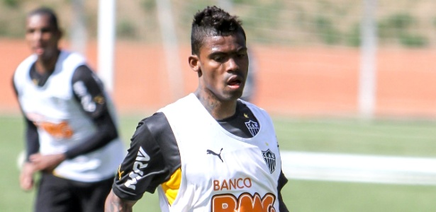 Maicosuel inicia pré-temporada individual ciente do interesse do Flamengo