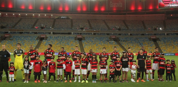 Flamengo comemora não levar prejuízo e torcida xinga Eurico Miranda