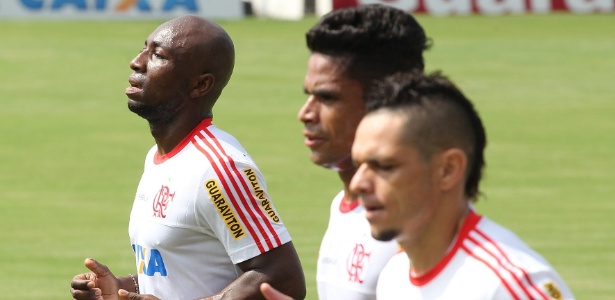 Flamengo recebe documentos da CBF e regulariza colombiano Armero
