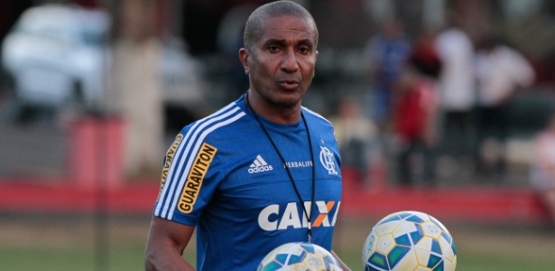 Novo técnico! Preferidos do Santos dependem do Fla, que tem os dois na mão