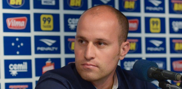 Cruzeiro quer modelo de Barça e Bayern para brigar por títulos em 2016