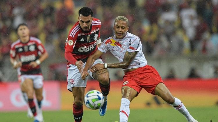Arrascaeta faz mágica, Flamengo vence Bragantino e agita Brasileirão