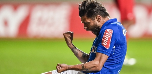Rafael Sobis tem atuação de gala e comanda boa vitória do Cruzeiro