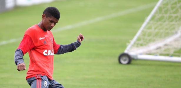 Fla terá reunião decisiva com agente de Márcio Araújo na próxima semana