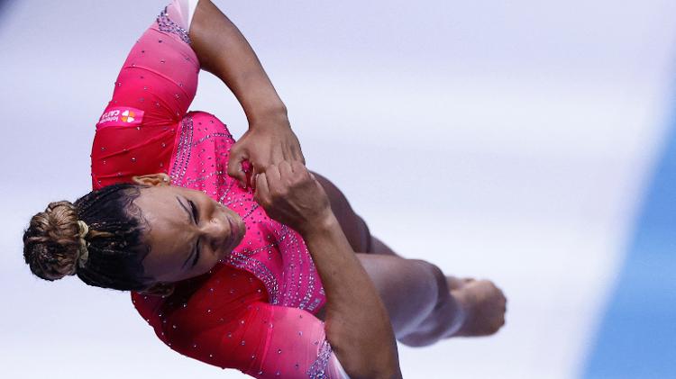 Mundial de Ginástica Artística 2023: Simone Biles executa Yurchenko Double  Pike