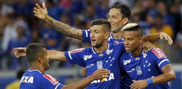 Cruzeiro pode repetir 2014 e elenco foca título invicto do Mineiro