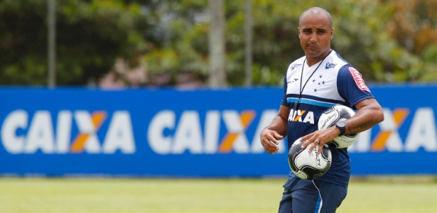 Cruzeiro busca novo técnico, e Deivid diz que imediatismo atrapalhou