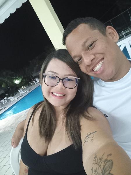 Paulinho, massagista do Náutico, e sua esposa Amanda