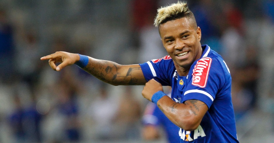 Cruzeiro repete fórmula da artilharia dividida, sucesso no biênio de ouro