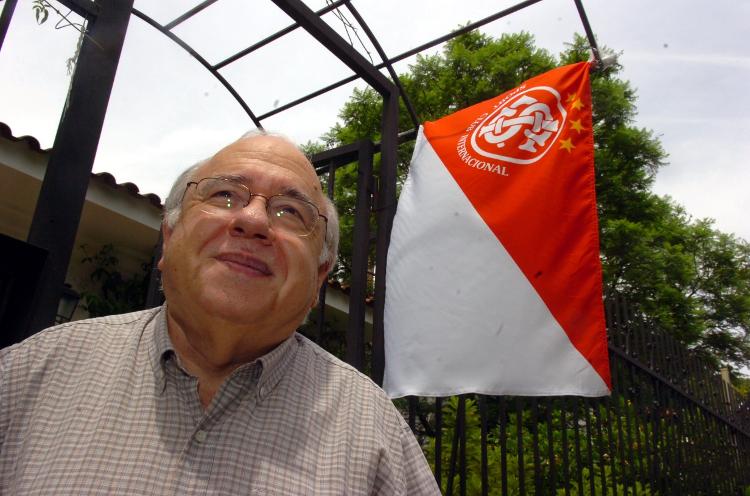 Gaúcho na veia: Luis Fernando Verissimo era torcedor fanático do Inter e adorava um bom churrasco - Divulgação/Inter/X