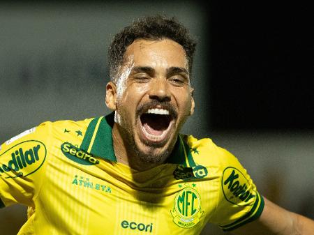 Mirassol vai bem pelo alto, vence o Remo e deixa o Z4 do Brasileirão