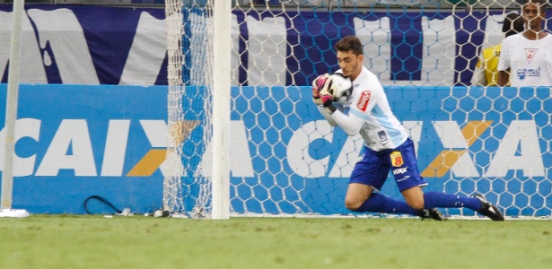 Cruzeiro renova por três anos com o novo substituto de Fábio