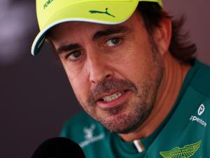 Alonso revela o que fará após corrida na F1: 'Chegar em casa e assistir ao jogo'