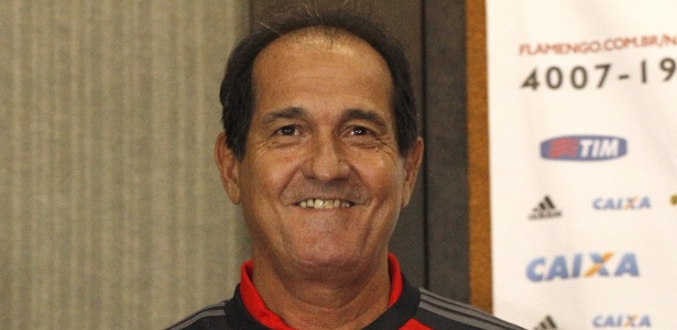 Técnico mais caro do Rio, Muricy completa um mês em lua de mel com Fla