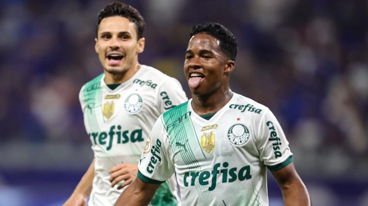 Palmeiras marca no fim e vence Cruzeiro no Brasileirão