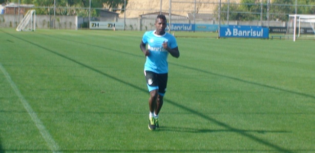 Bolaños segue fora e frustra expectativa de 1ª chance com Renato no Grêmio