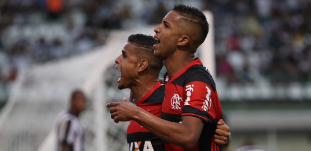 Cheiro de hepta: brincadeira de torcida do Fla alimenta sonho do título