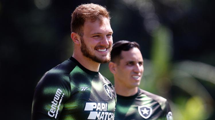 Pqp é o melhor goleiro do Brasil. É Lucas Perri!!