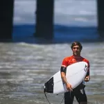 Surfe: Italo Ferreira e ator de Thor surfam juntos em piscina de ondas