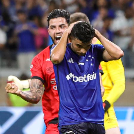 Cruzeiro busca empate com o Athletico-PR, mas segue ameaçado no