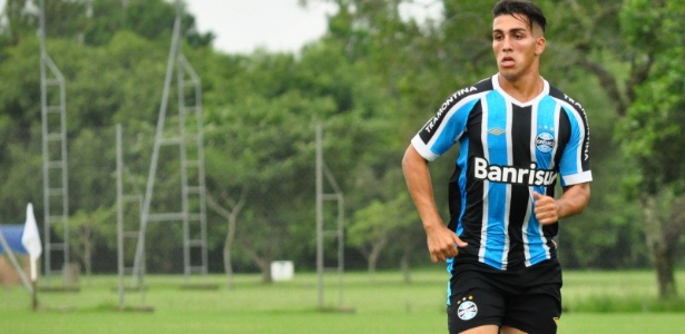 [Grêmio Avalanche] Protagonista de chapéu no Internacional renova contrato com o Grêmio