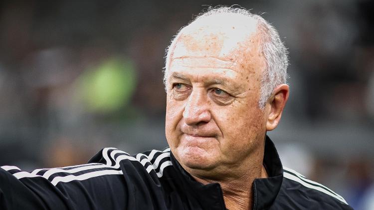 Scolari anuncia hoje quem vai jogar contra a Grécia