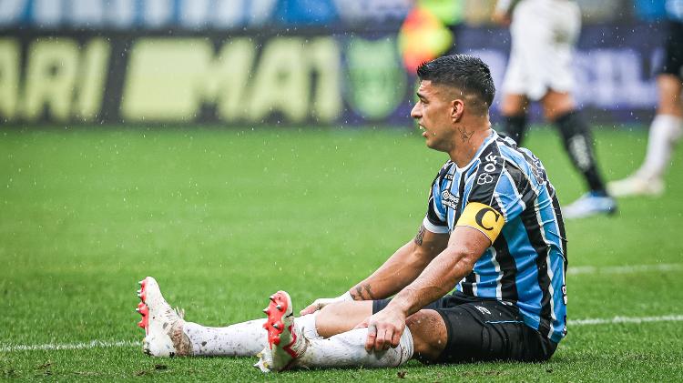 Ele não conseguiu jogar contra o Grêmio e agora preocupa a torcida do  Corinthians