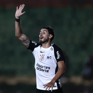 Corinthians enfrenta o Grêmio de olho em limite de jogos e folha salarial