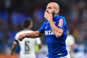 Satisfeito com atuação do Cruzeiro, Bruno Rodrigo considera derrota injusta