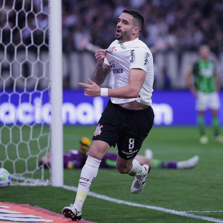 Renato Augusto, do Corinthians, comemora gol contra o América-MG pela Copa do Brasil