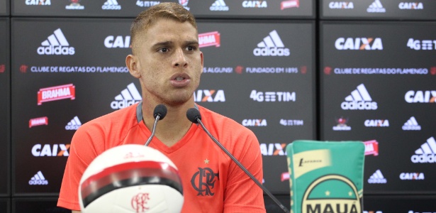 Ex-jogador do Cruzeiro oferece Cuéllar e Atlético-MG avalia negócio