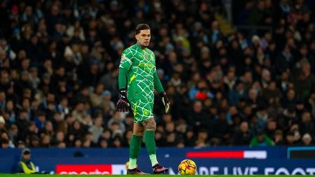 Ederson revela superstição no City: 'Jogo há oito anos com a mesma cueca'