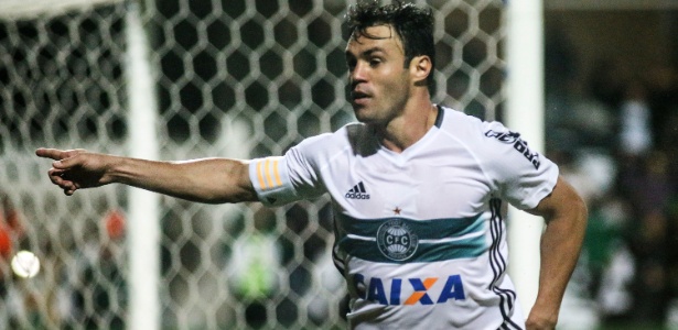 Kleber diz que foi vítima de erro médico, mas não guarda mágoa do Grêmio