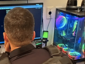  UOL NEWS 