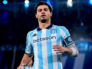 Vasco acerta a contratação de Santiago Sosa, capitão e destaque do Racing