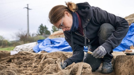  Arqueólogos descobrem em Viena ossos de 150 legionários do Império Romano  